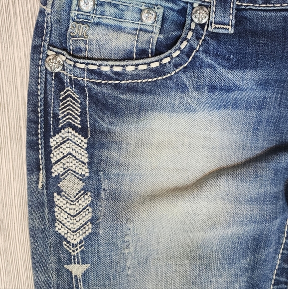 Miss Me Jean's - Picture 7 of 10